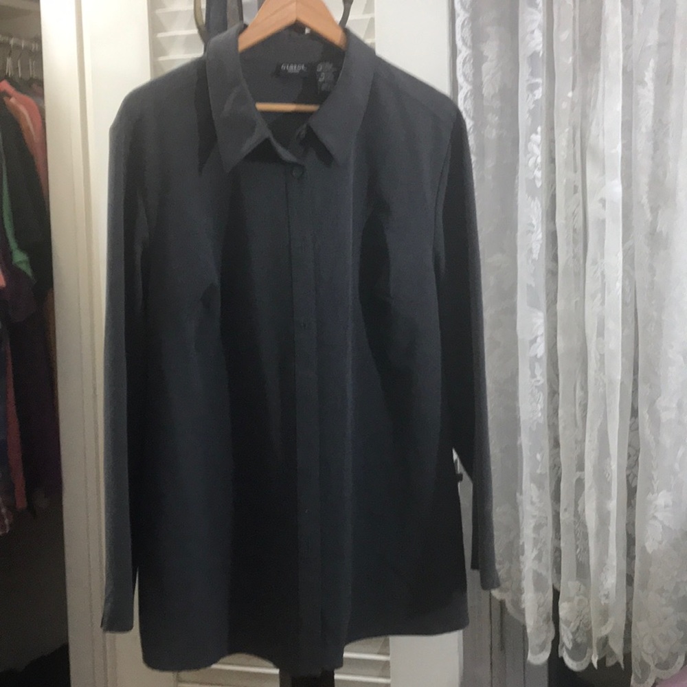 George woman’s shirt. 18w/20w. Poly blend.